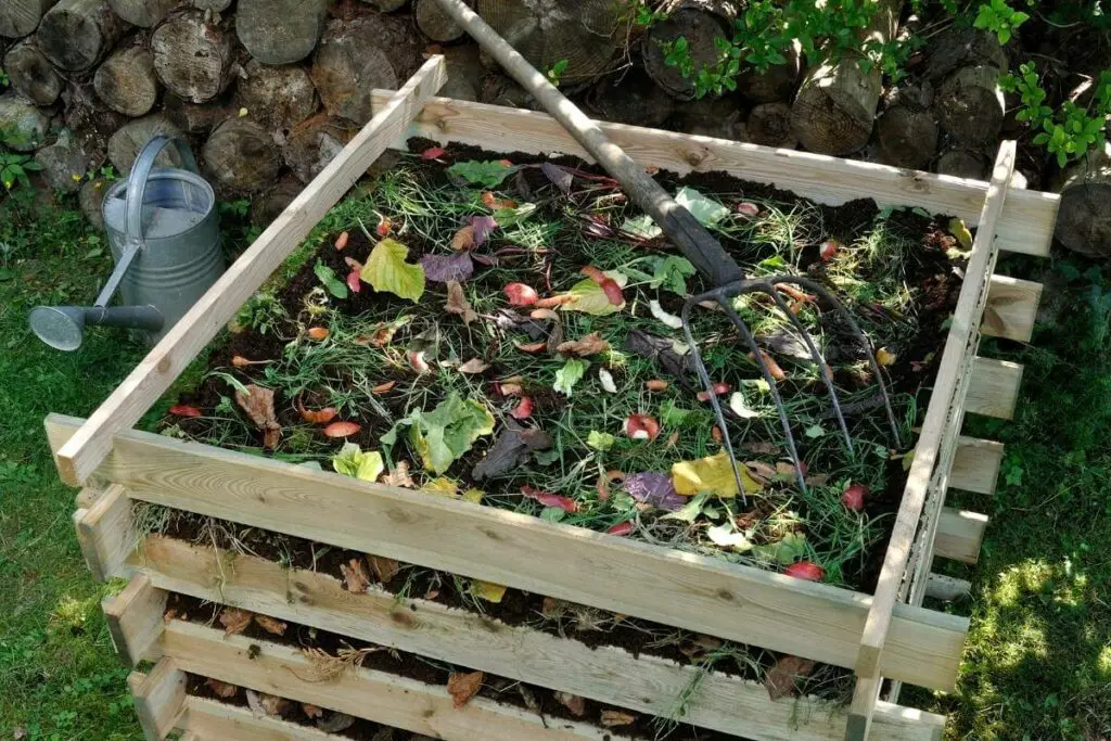 Greens and browns ration compost
