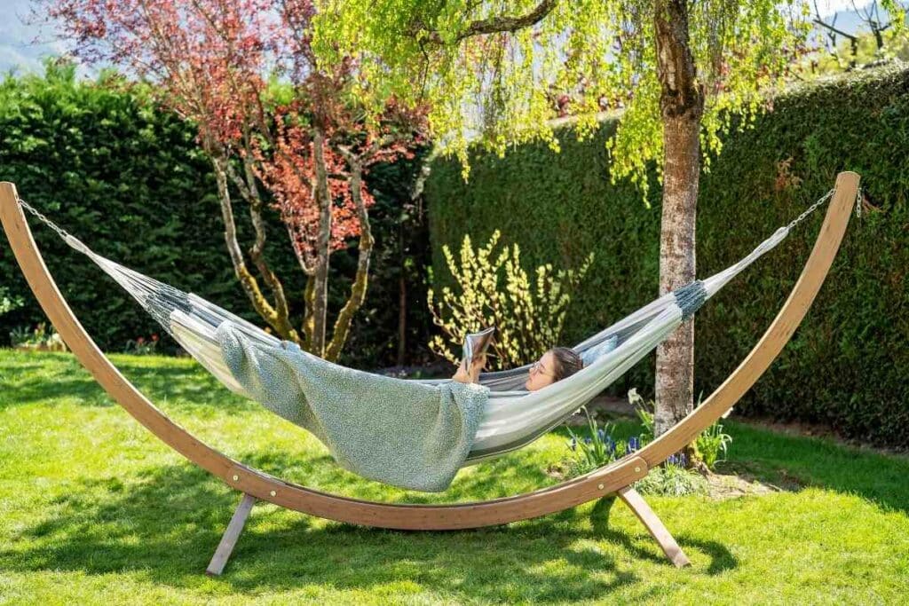 Hammock structure