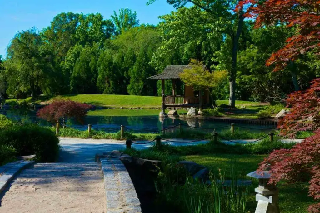 How are Japanese Gardens Rooted in Religion?
