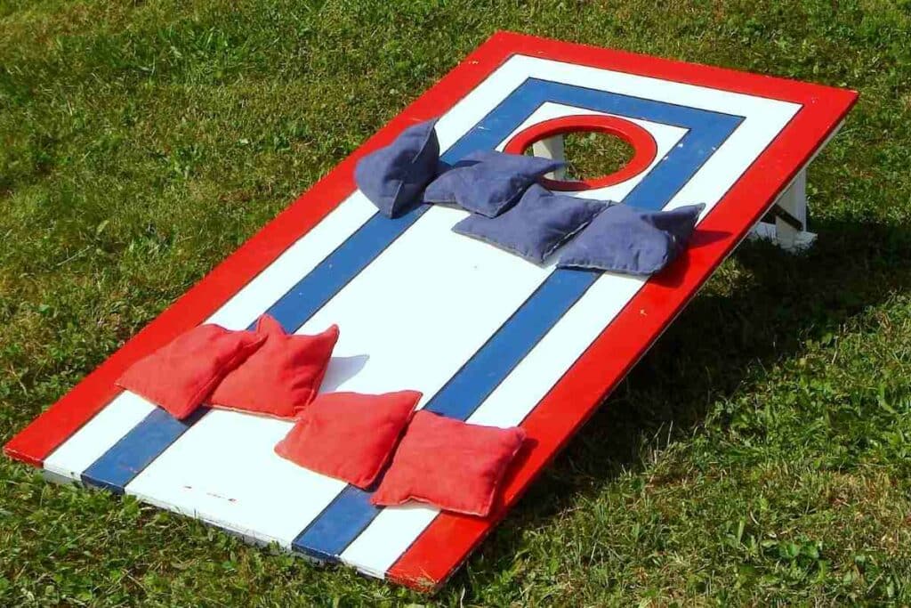 cornhole board