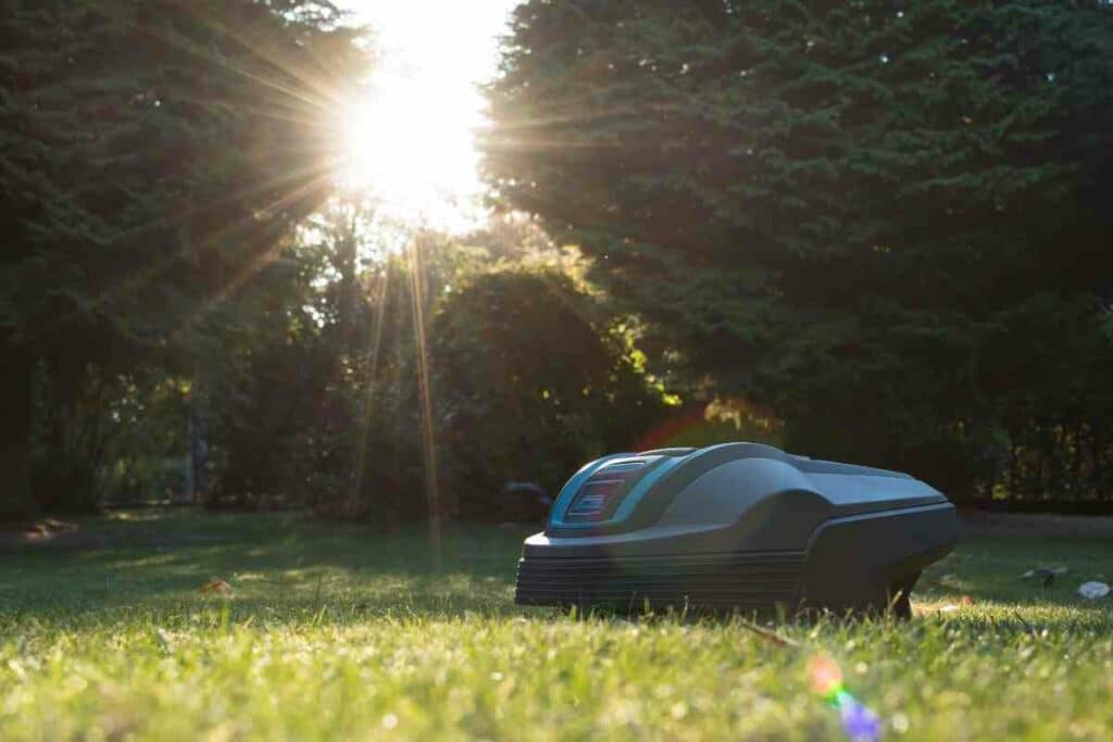 7 Best robotic lawn mower UK