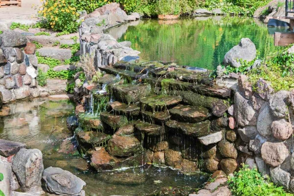 Garden pond slope design ideas