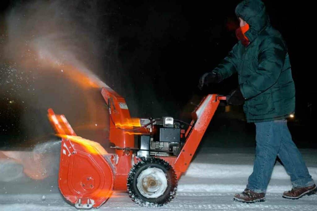 Powerful snow clearer