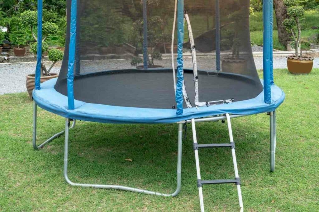 Trampoline slope