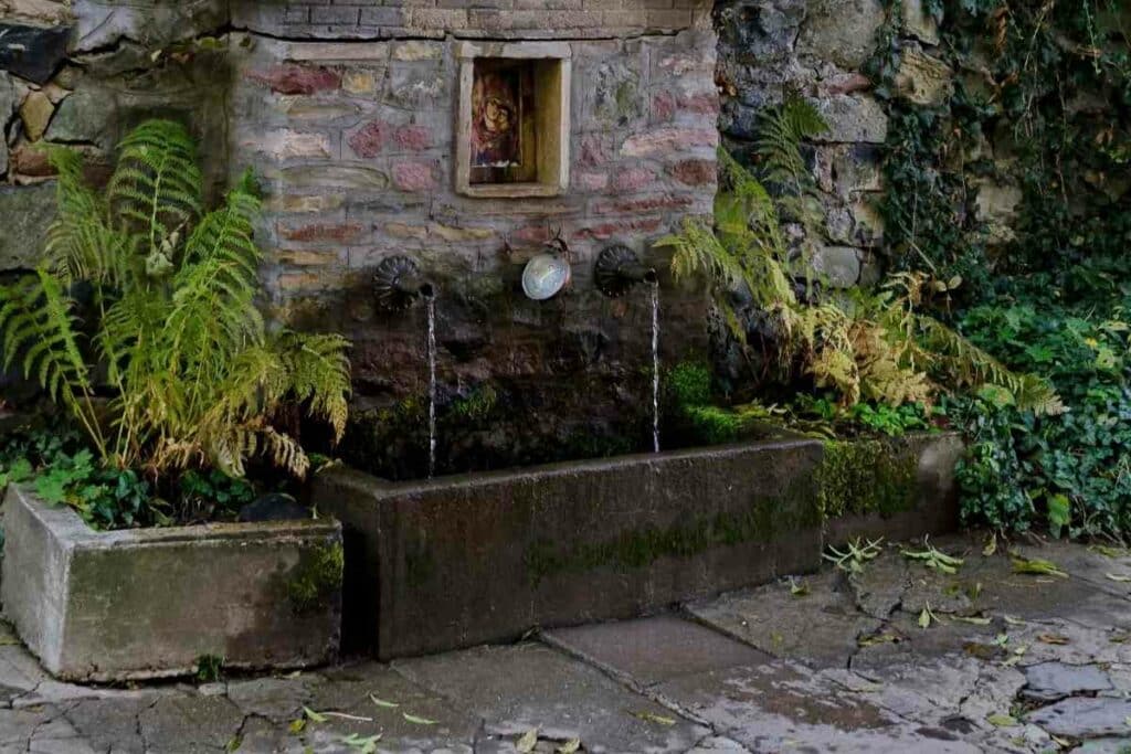 Wall water feature idea