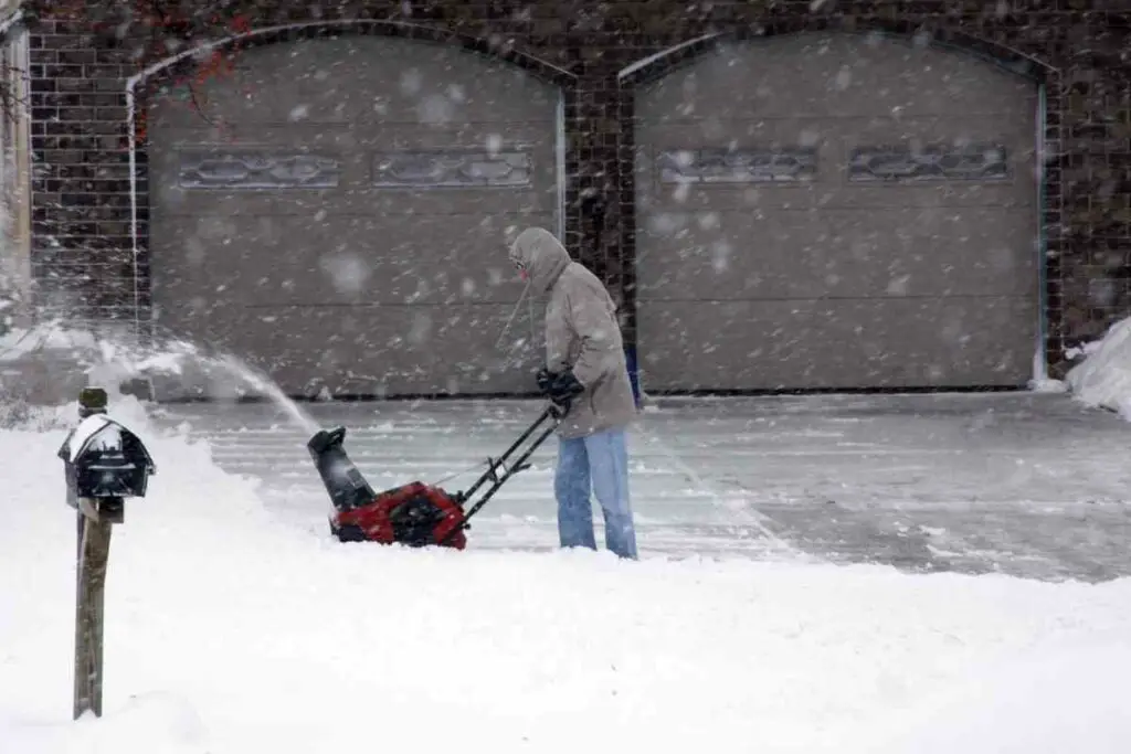 Snow blowers for elderly