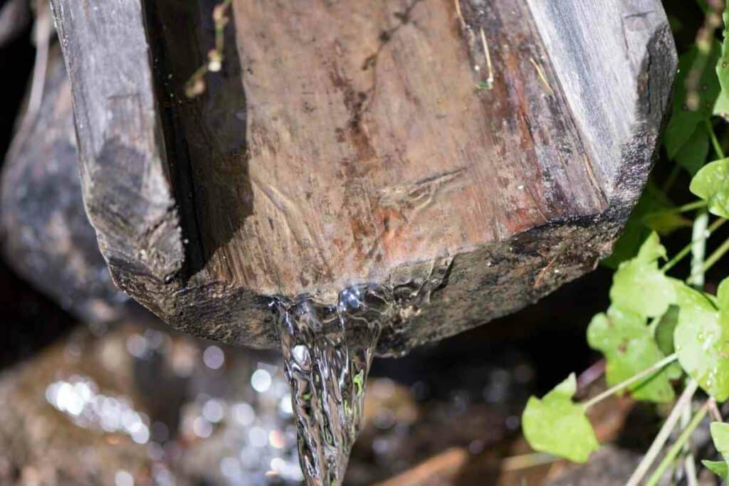 Wooden gutters are not perfect for sheds