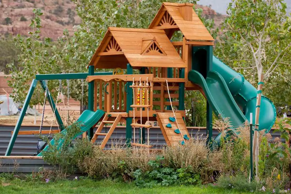 How to Restore a Wooden Swing Set