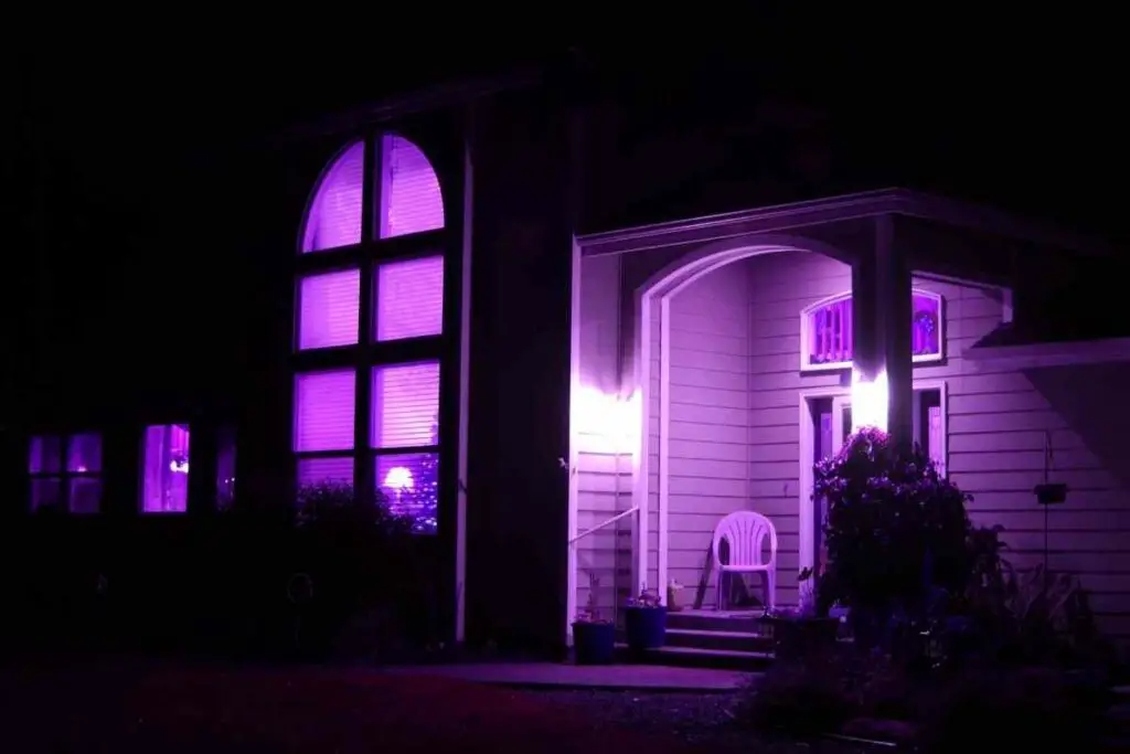 Psychological meaning of porch light colors