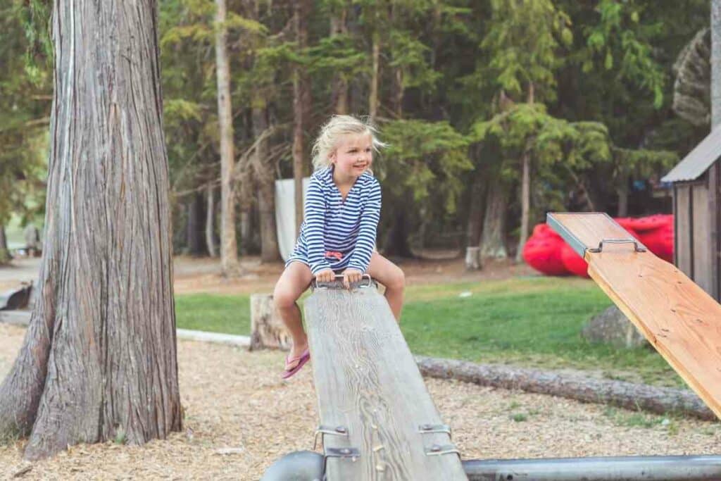 Teeter totter vs seesaw fun