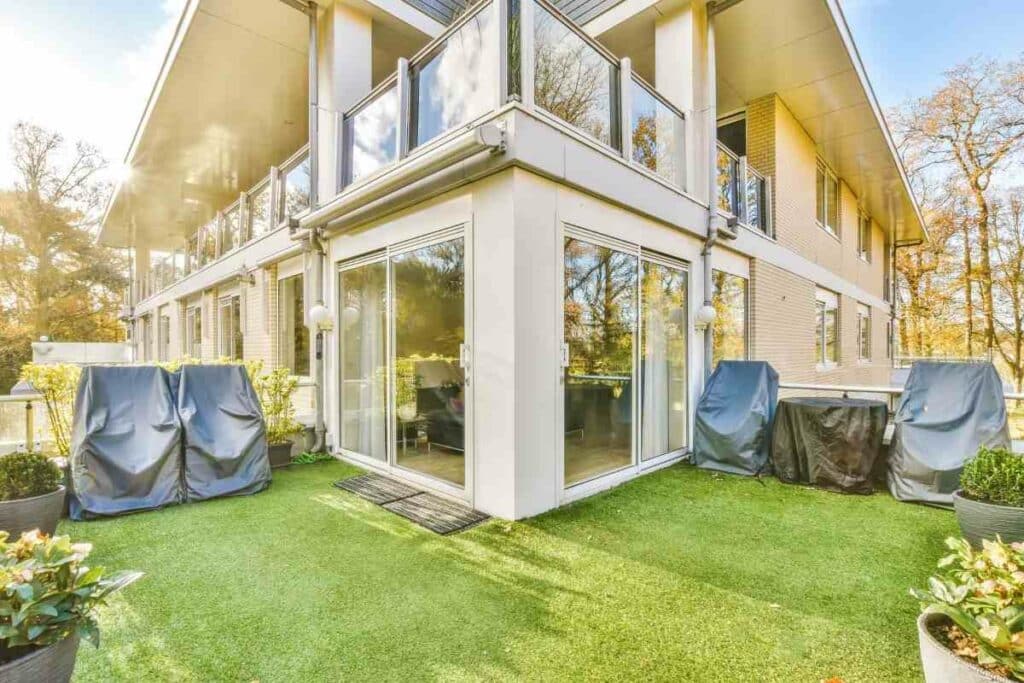 Artificial grass lifespan to expect